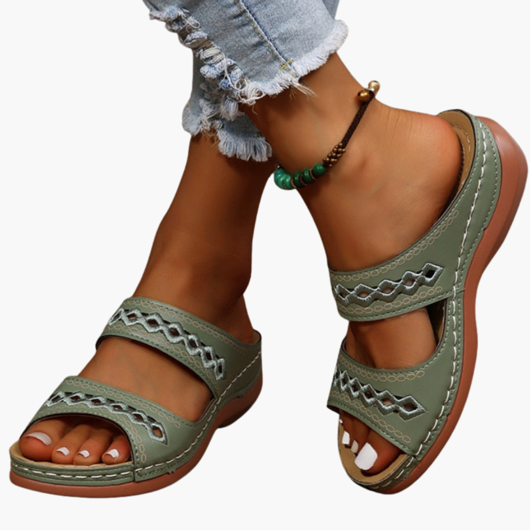 Femmes Sandales en cuir a brides ajustables et semelle soutenue
