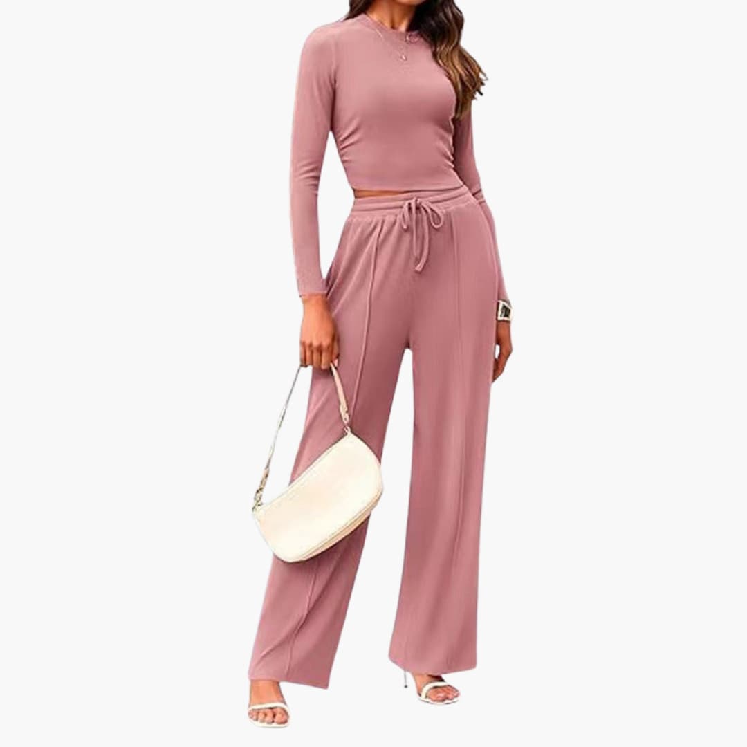 Women's set with long-sleeve top and wide-leg pants