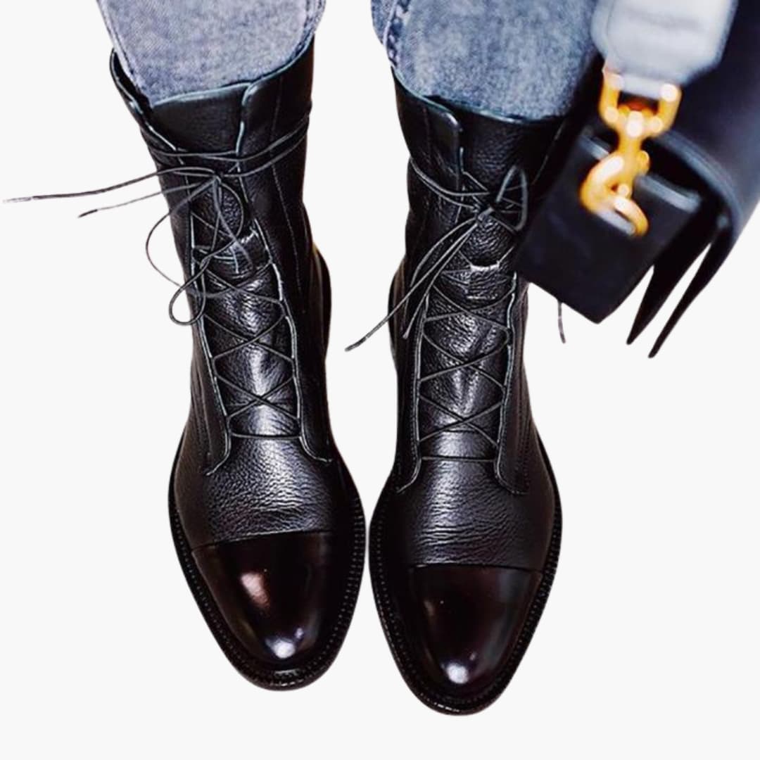 Women's lace-up boots with round toe and low heel