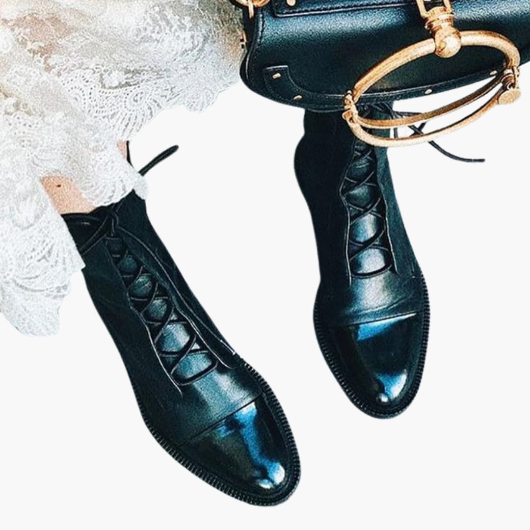 Women's lace-up boots with round toe and low heel