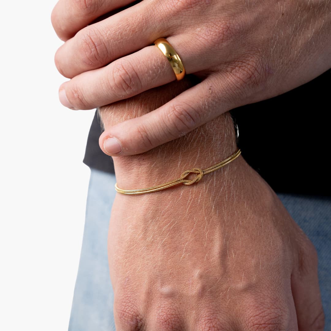 Bracelet homme 1,5 mm en or design minimaliste et ajustable