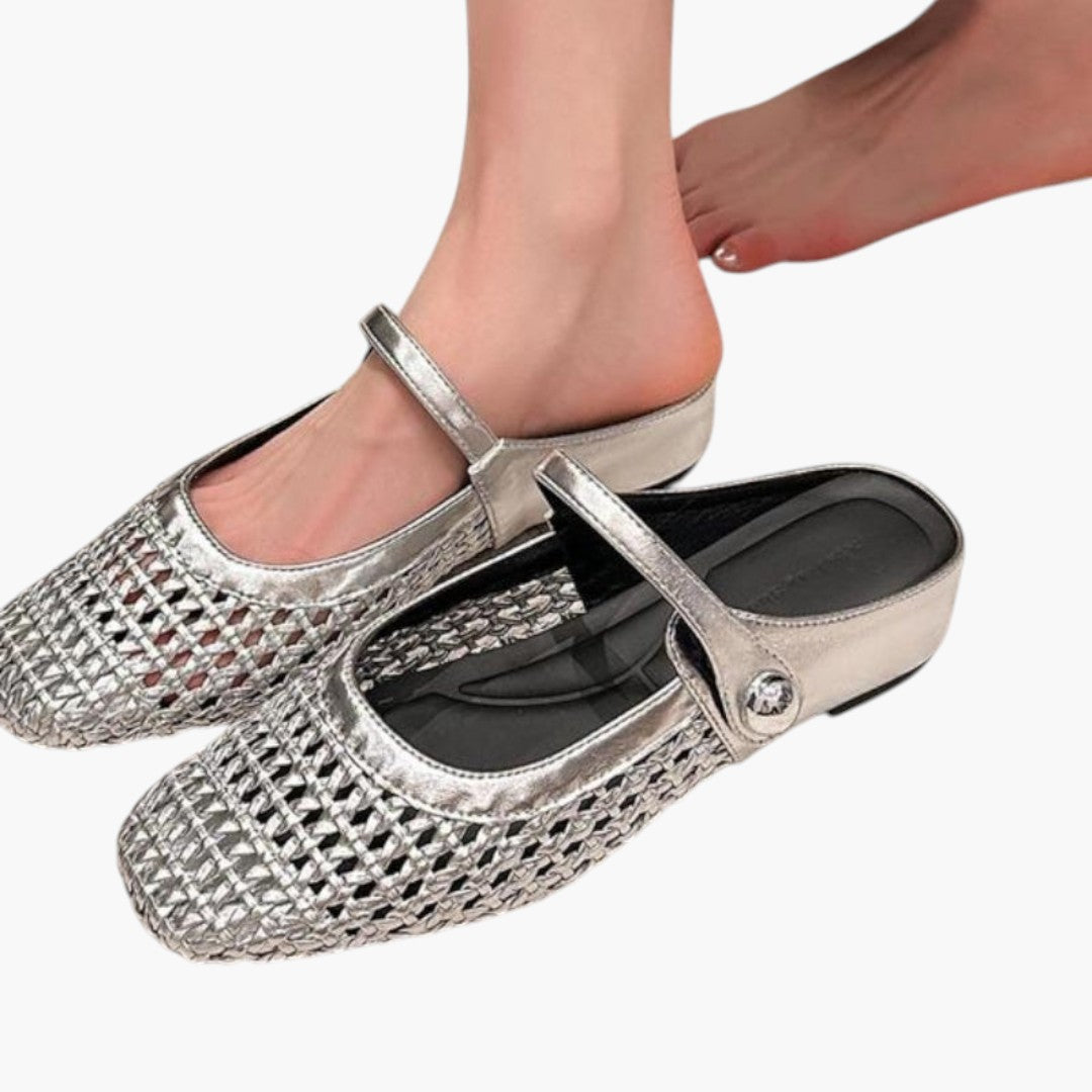 Scarpe mule da donna con tomaia intrecciata e cinturino