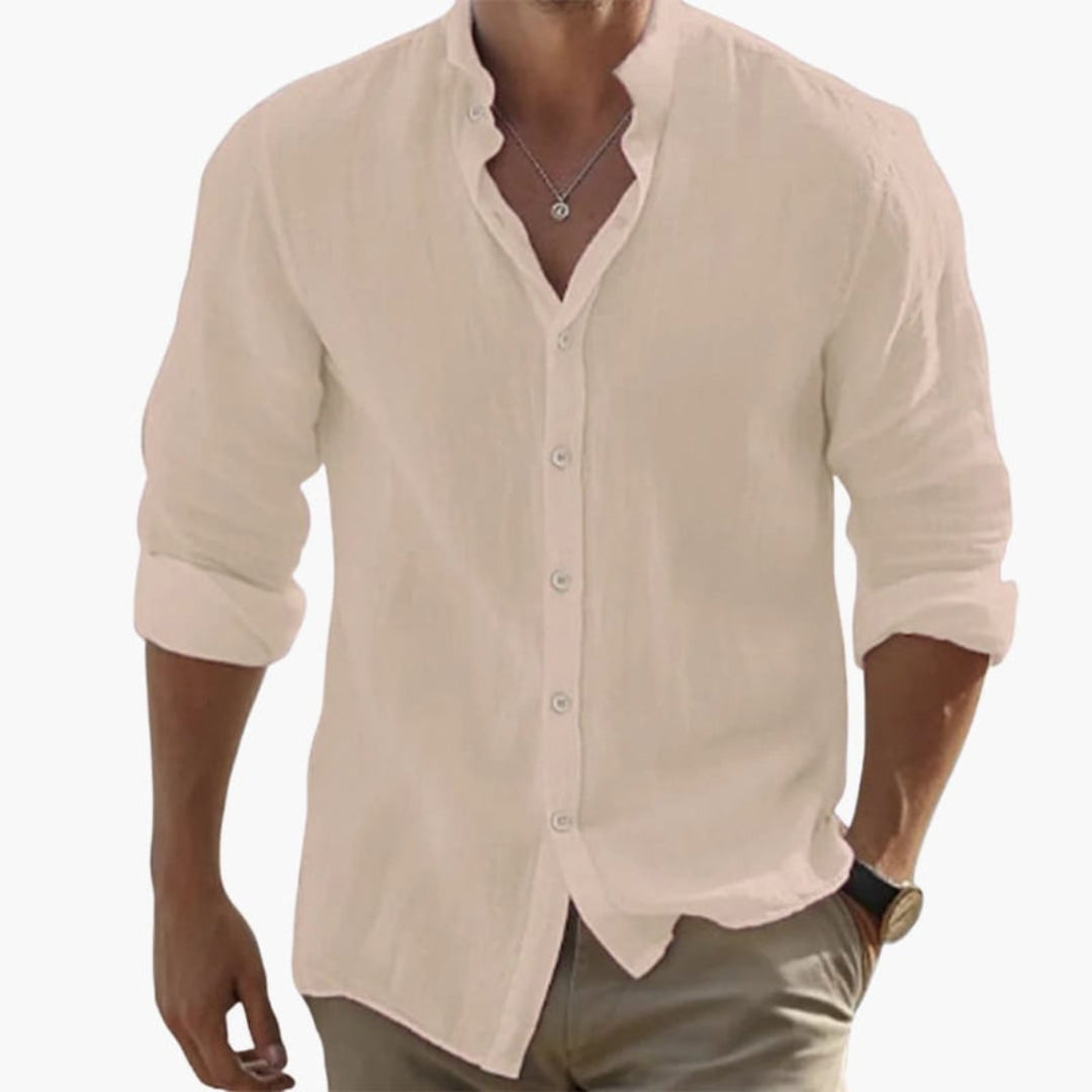 Chemise homme à col officier et patte de boutonnage