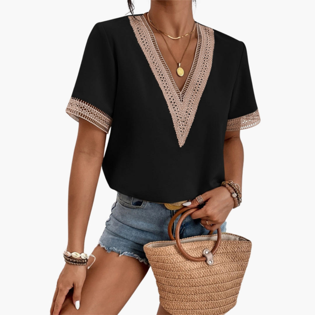 Camisa de Senhora com Decote em V e Acabamento em Renda