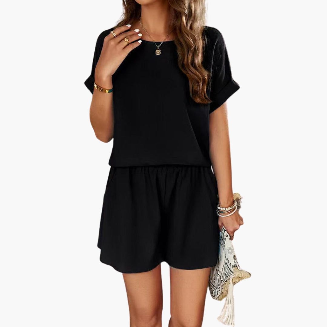 Women's jumpsuit with short sleeves and pockets