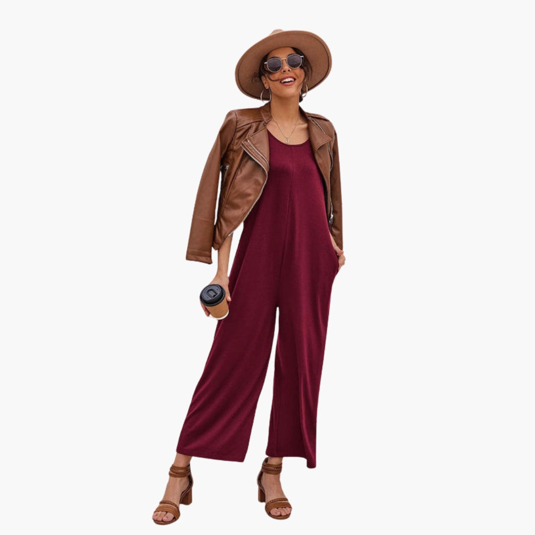 Sleeveless women's jumpsuit with wide legs