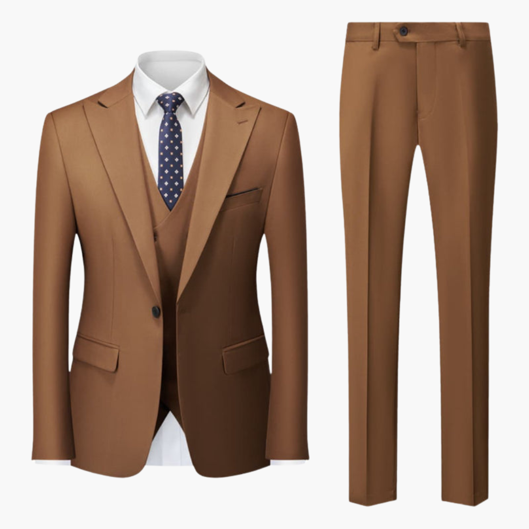 Costume Homme Trois Pièces avec Revers Cranté et Pantalon Coupe Ajustée