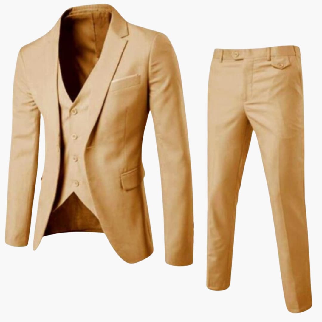 Costume pour homme trois pièces avec veste à un bouton et gilet