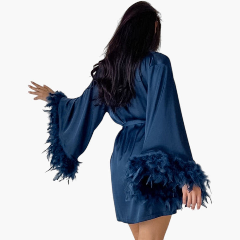 Completo Donna Tre Pezzi con Bordo di Piume