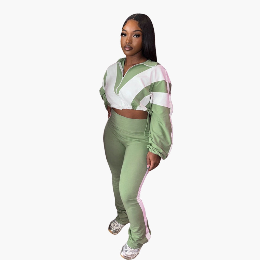 Two-piece women's set with puff sleeves