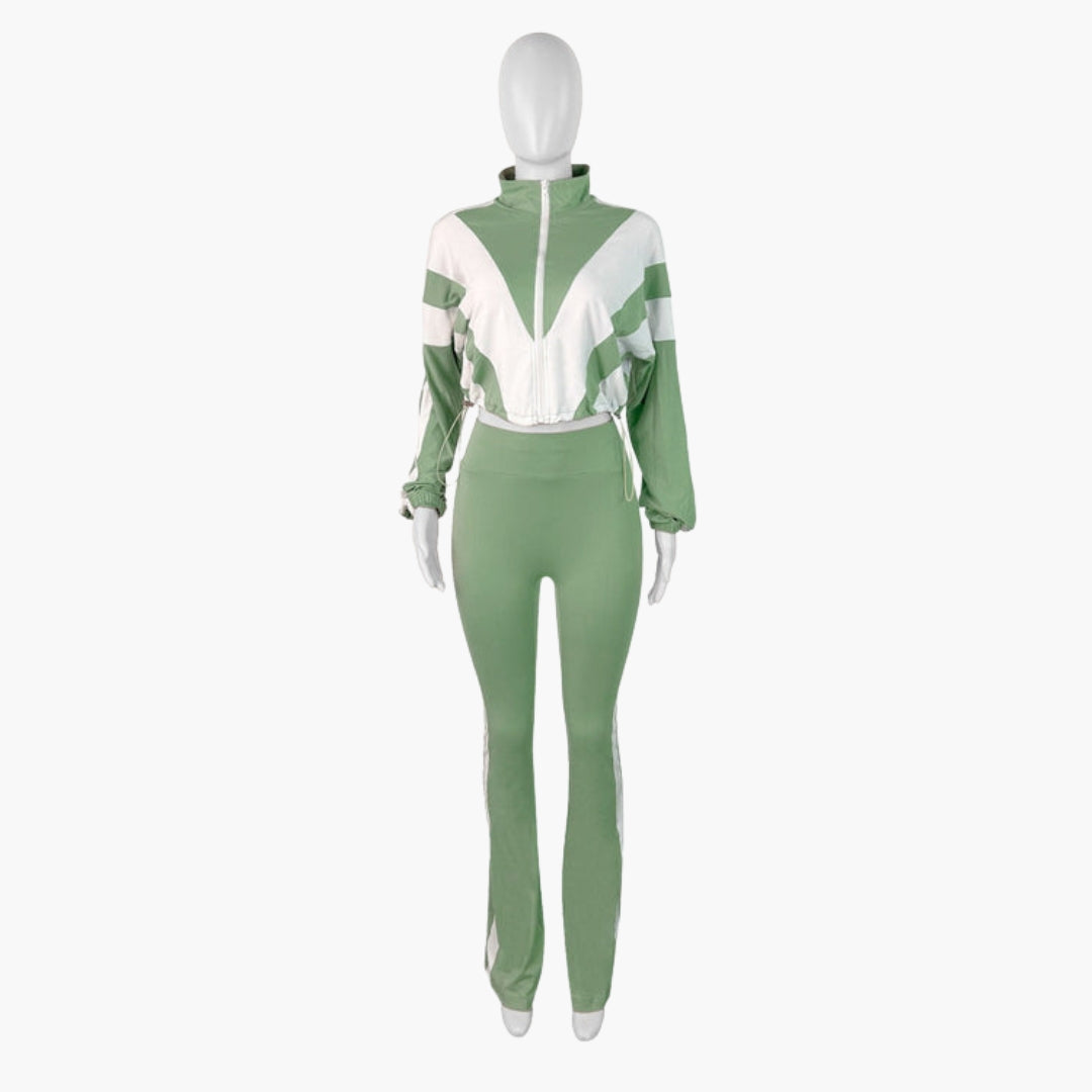 Two-piece women's set with puff sleeves