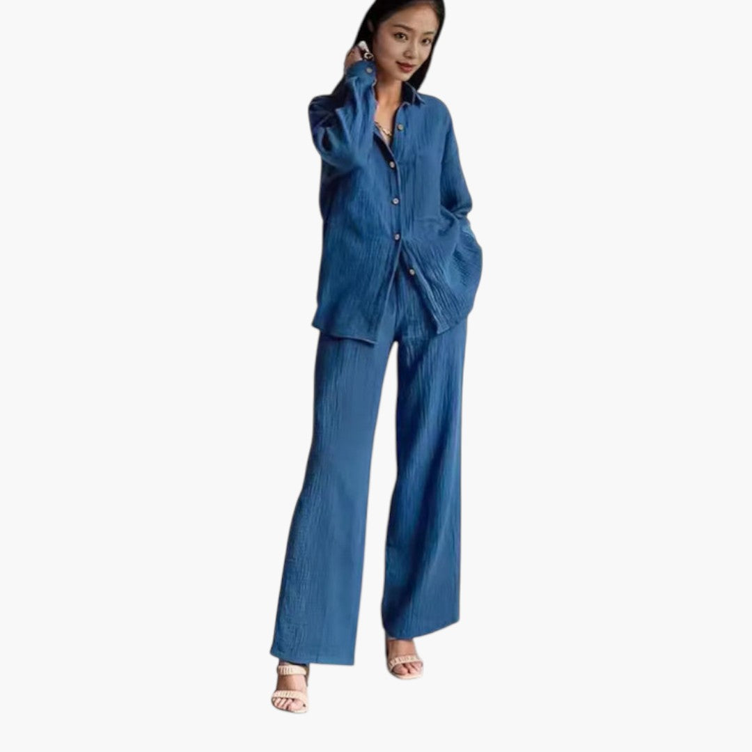 Two-piece women's set with button-up shirt