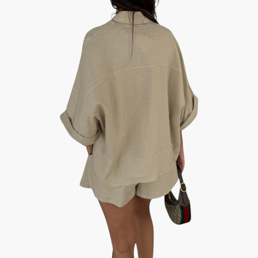 Completo due pezzi donna con chiusura a bottoni
