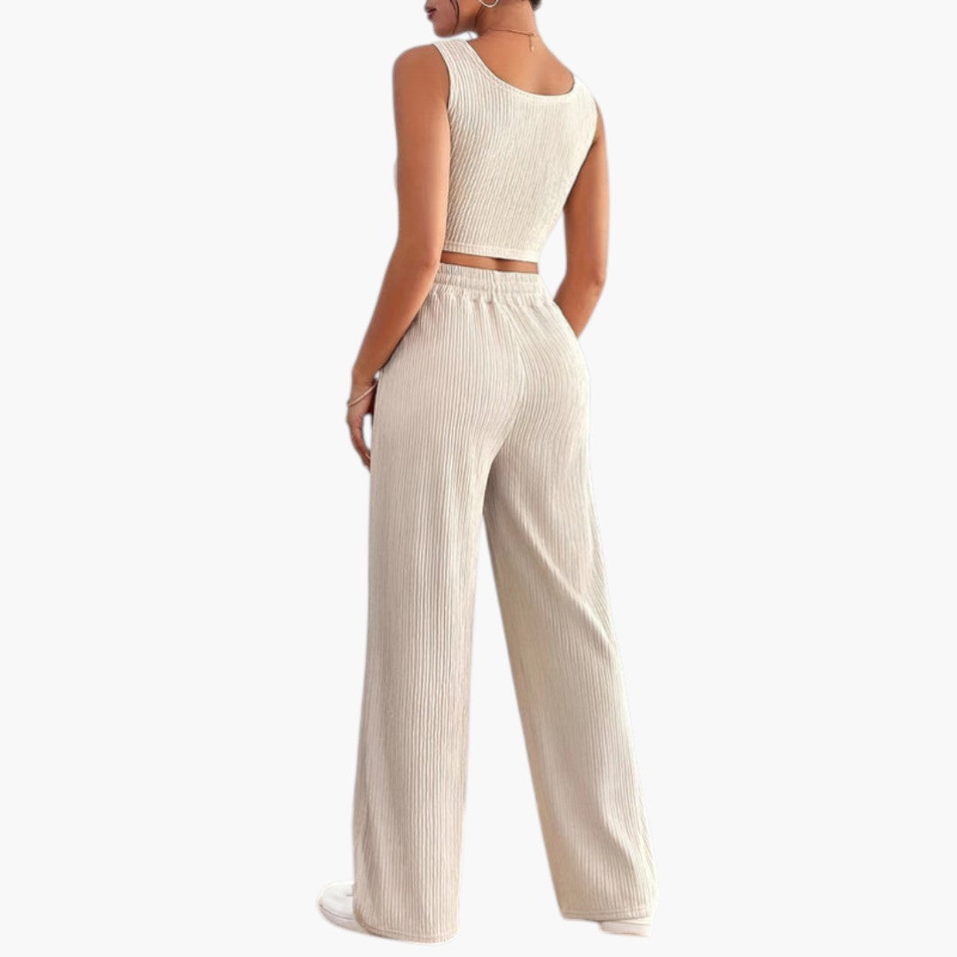 Completo due pezzi donna con superficie a coste