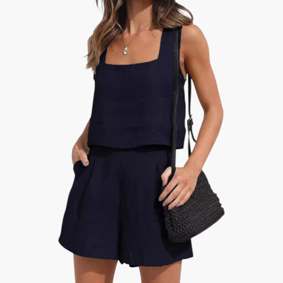 Summer outfit for women with square-neck cropped top