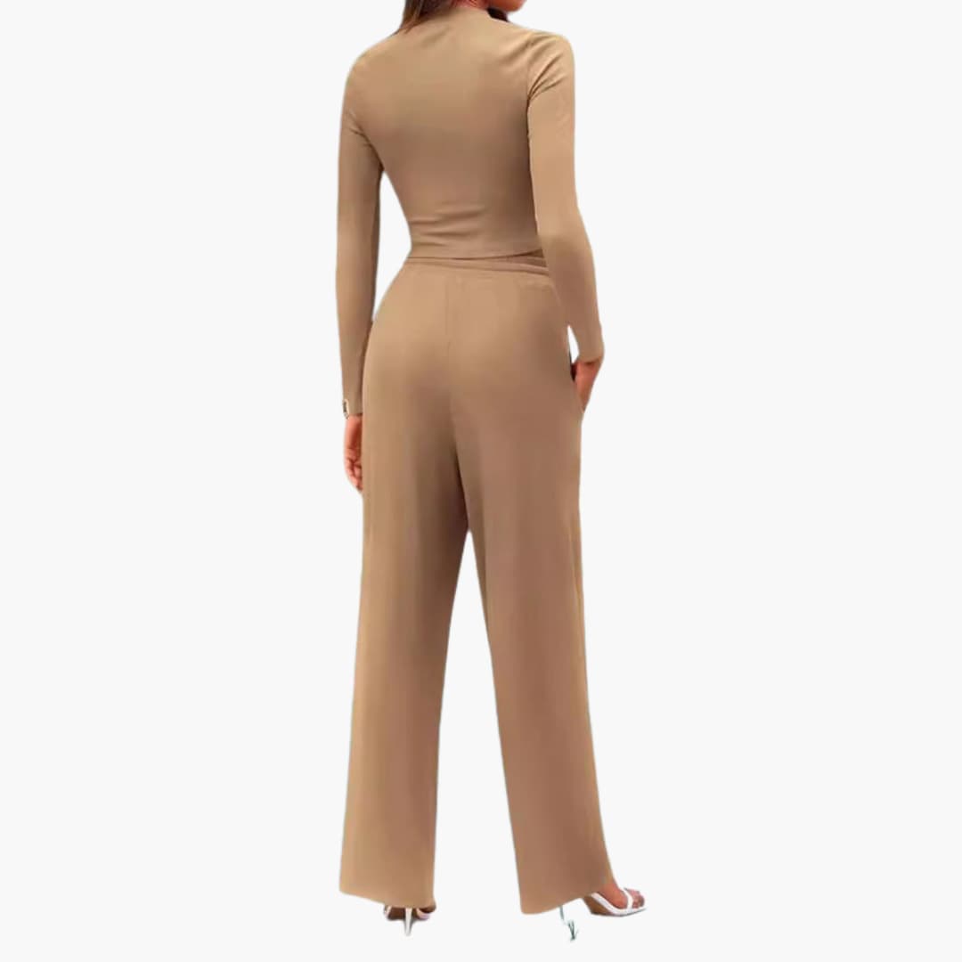 Women's set with long-sleeve top and wide-leg pants