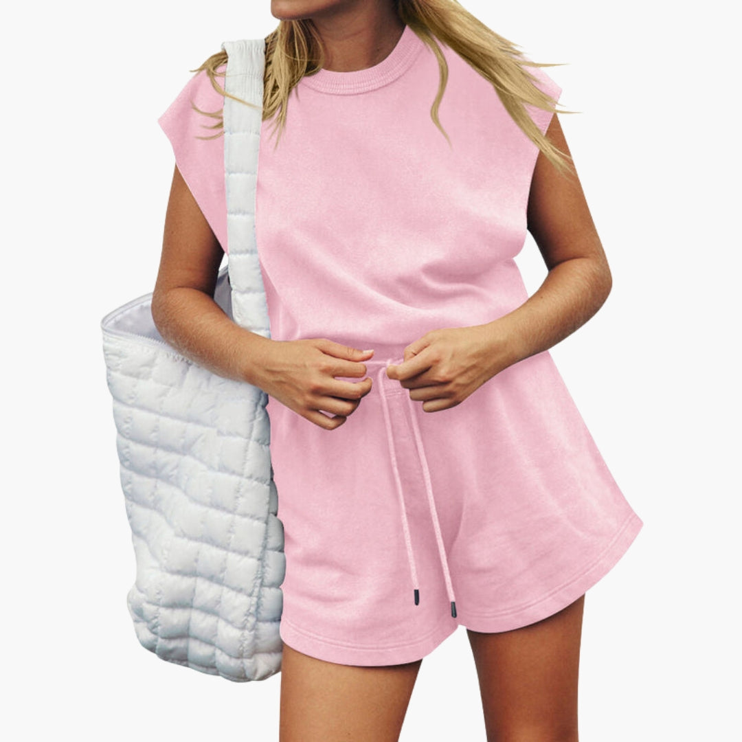 Conjunto feminino de manga curta com calção de cordão