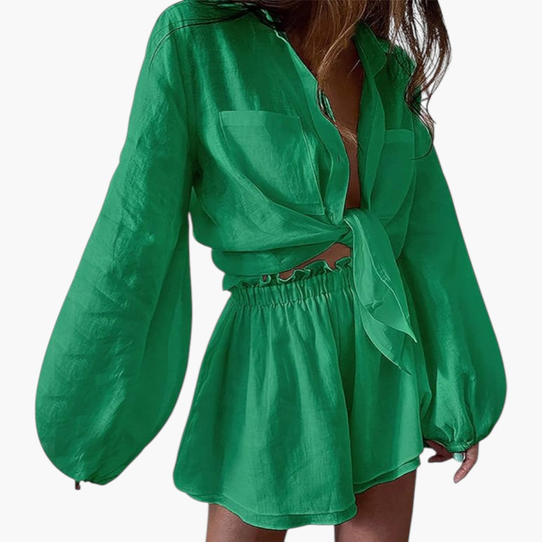 Women's set with cropped top and shorts