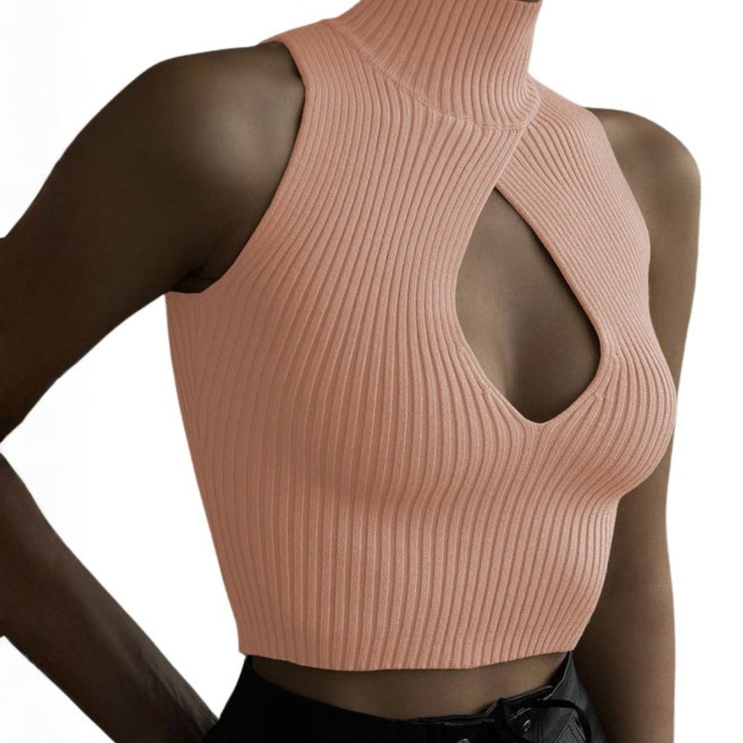 Top corto donna con collo alto e taglio frontale