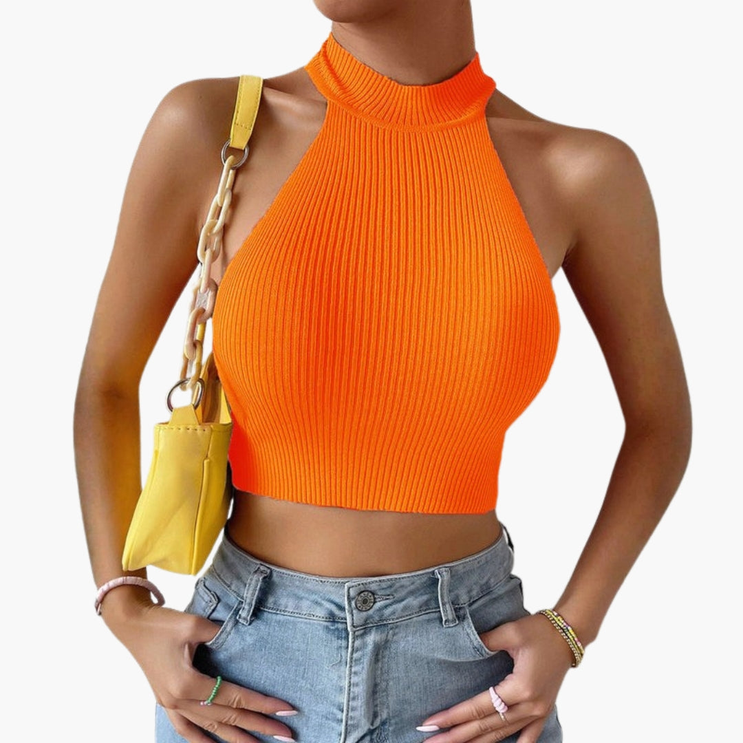 Top curto para mulher com gola alta e superfície canelada