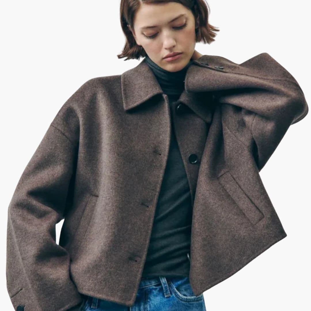 Cappotto donna con bottoni e colletto a camicia