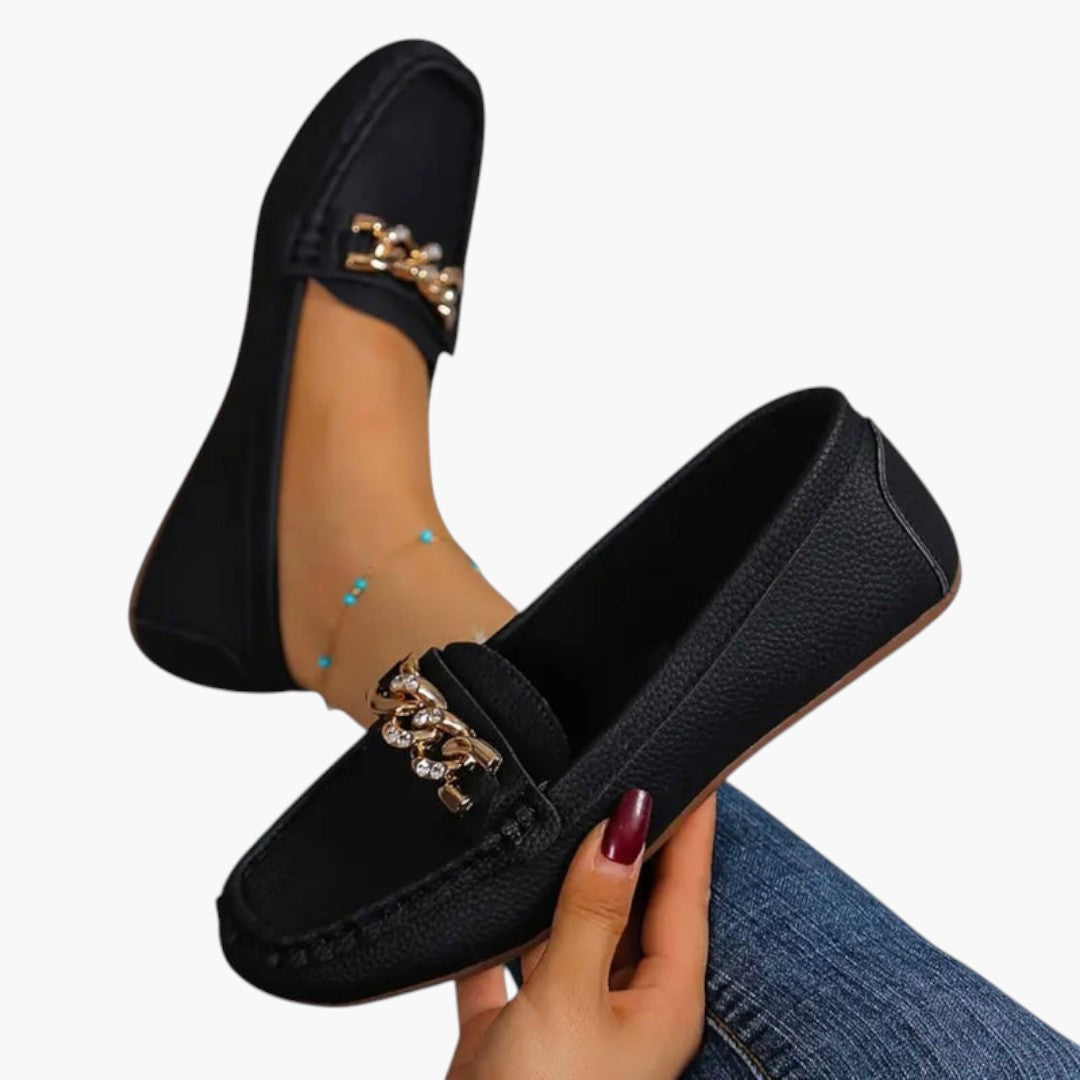 Mocassins Femme avec Chaîne Métallique et Texture Grainée