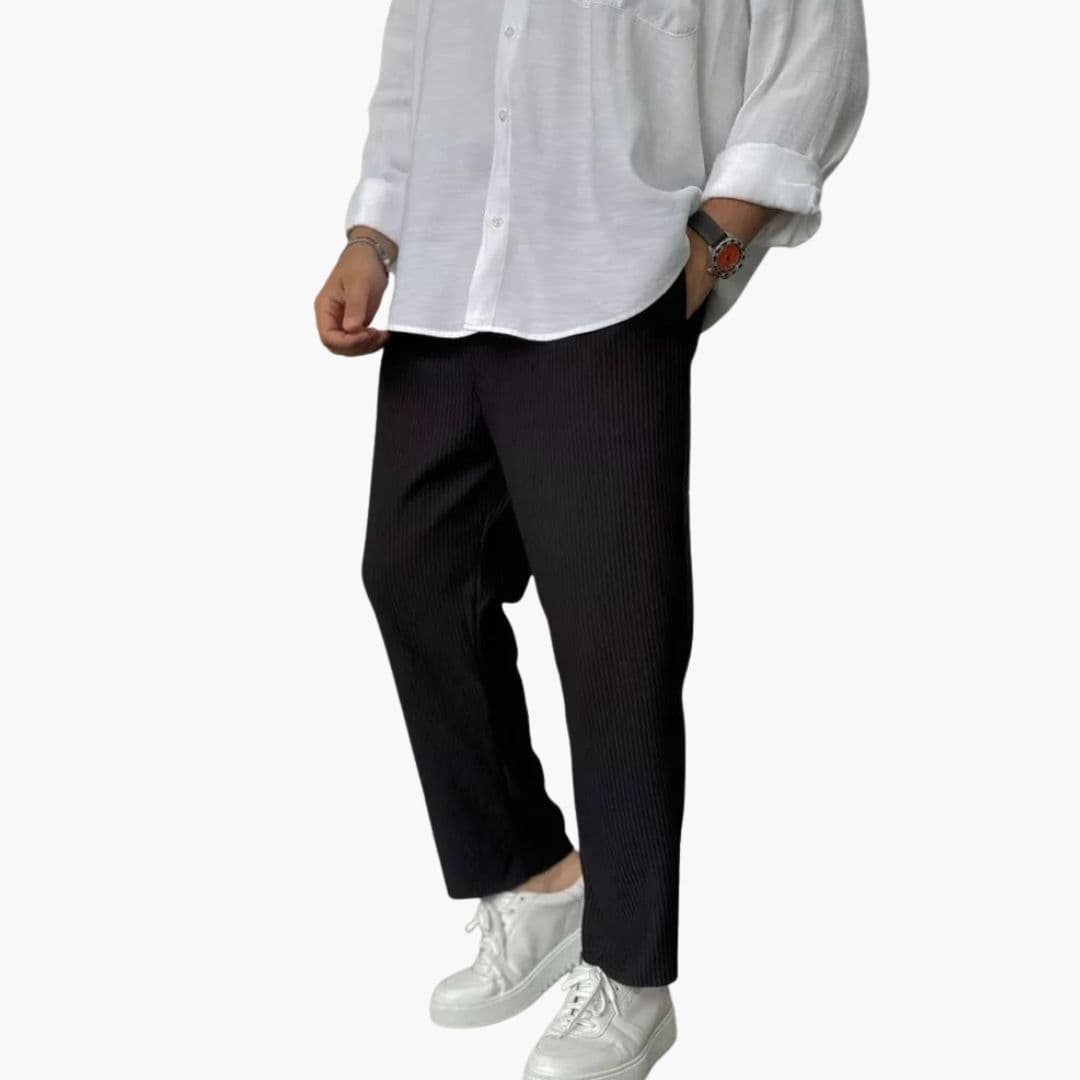 Pantalon homme en corduroy coupe ample et jambe droite