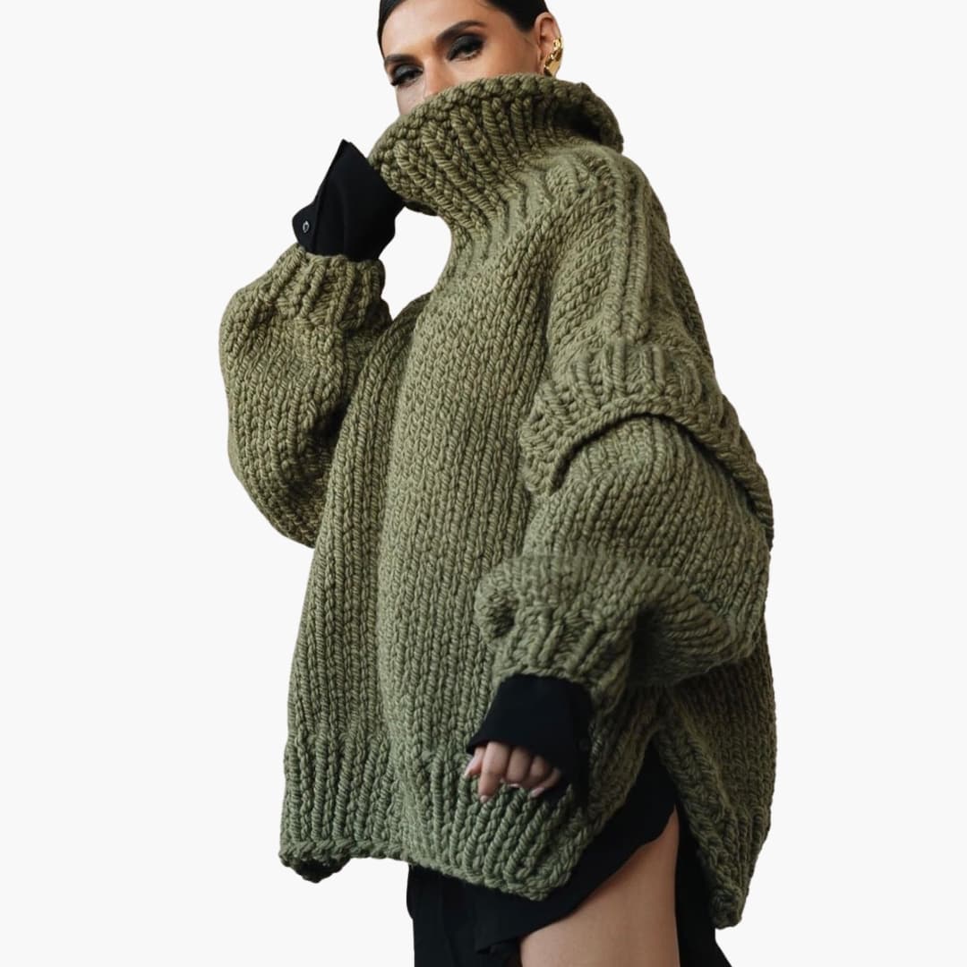 Oversize Damenpullover aus grobem Strick mit Rollkragen