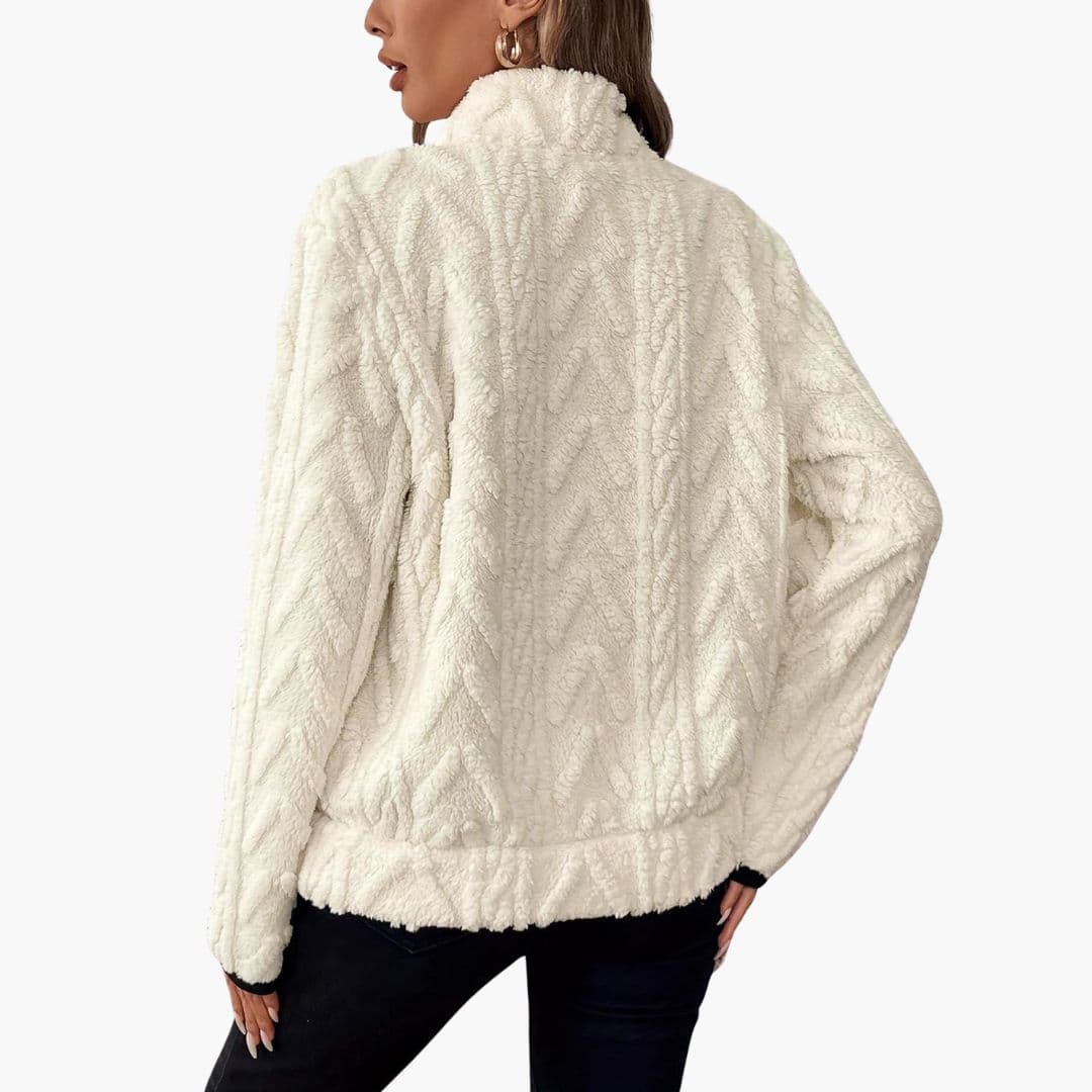 Women's half-zip fleece pullover with pockets