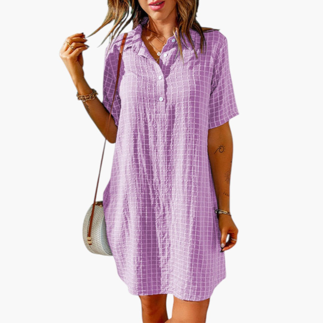 Robe chemise pour femmes avec manches courtes et motif à carreaux