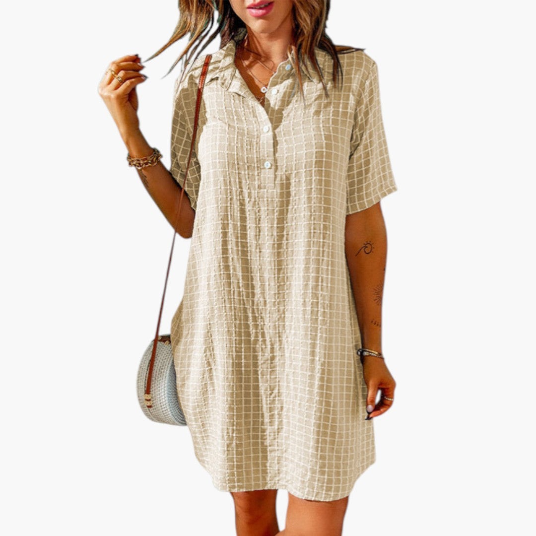 Robe chemise pour femmes avec manches courtes et motif à carreaux
