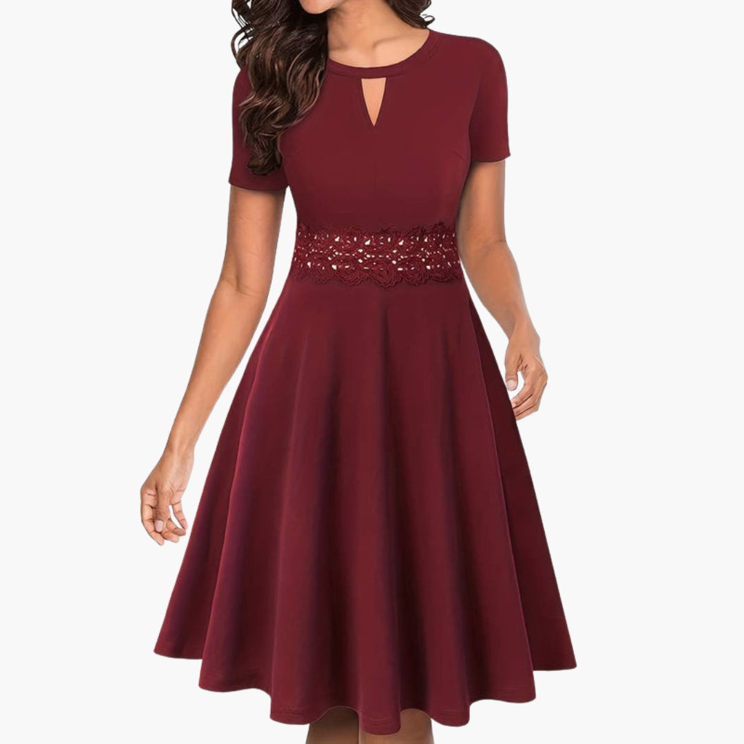 Abito donna con vita in pizzo e scollo a goccia