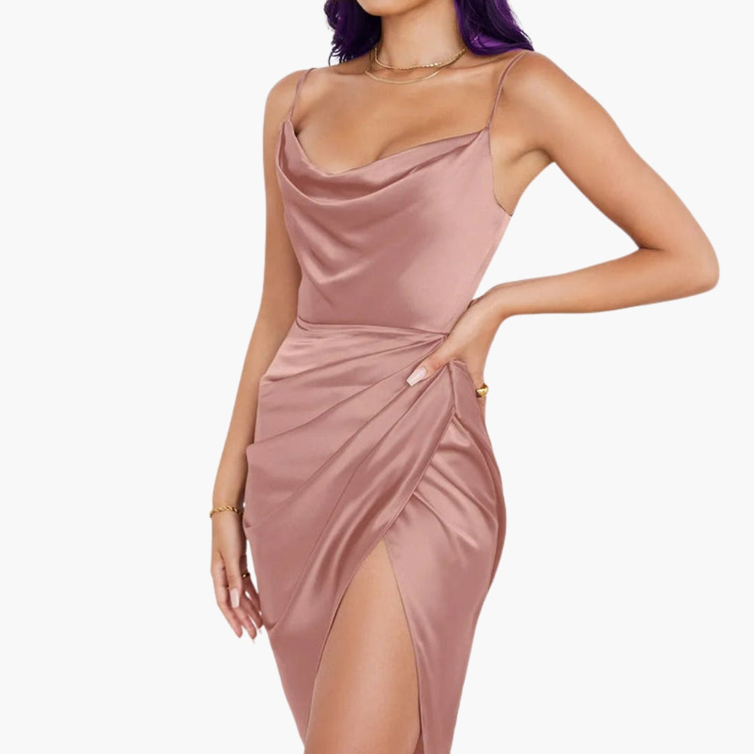 Robe femme à volants avec fines bretelles
