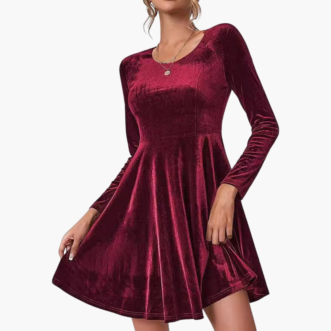 Vestido de senhora corte trapezoidal com decote redondo e mangas compridas