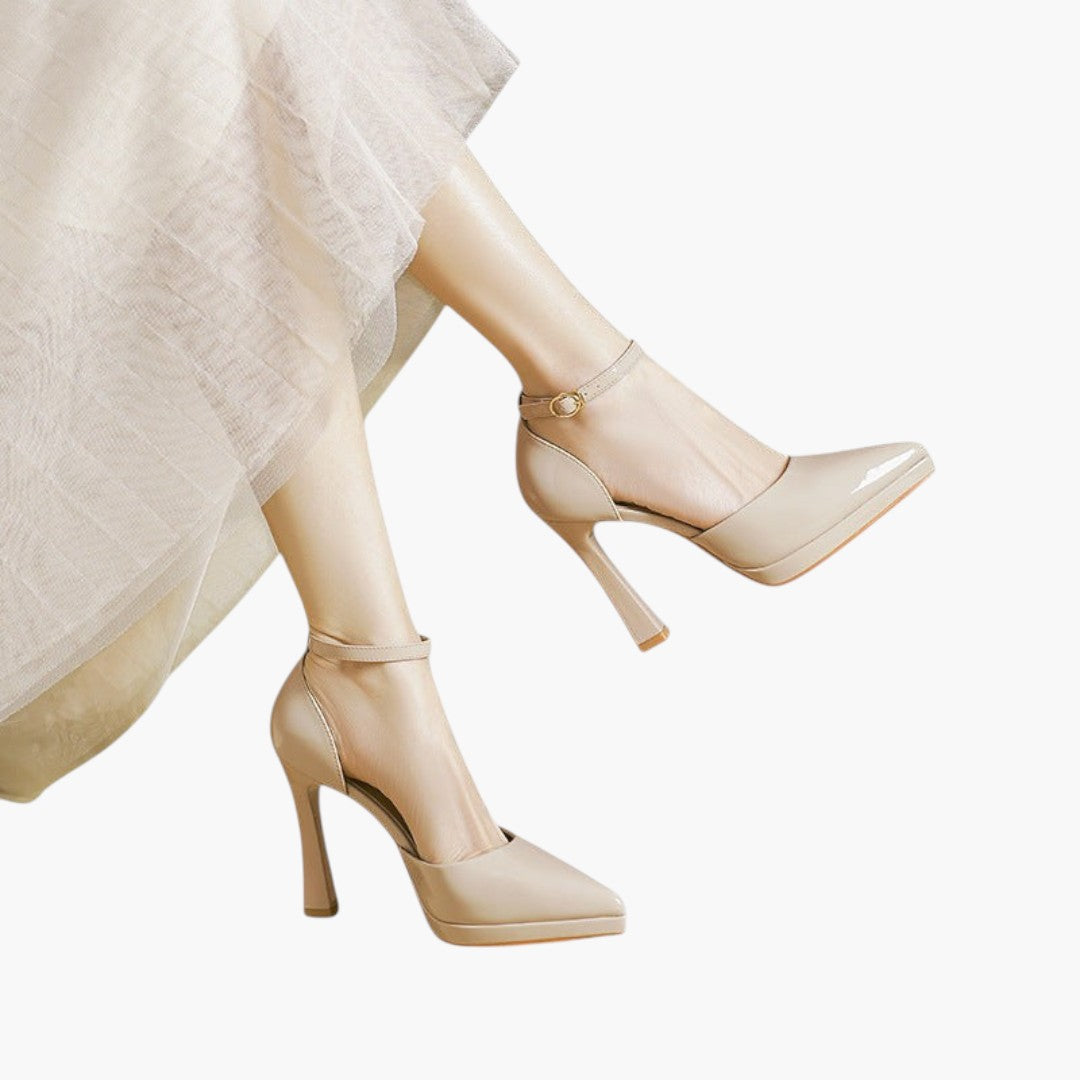 Women's heeled sandals with padded sole and adjustable buckle