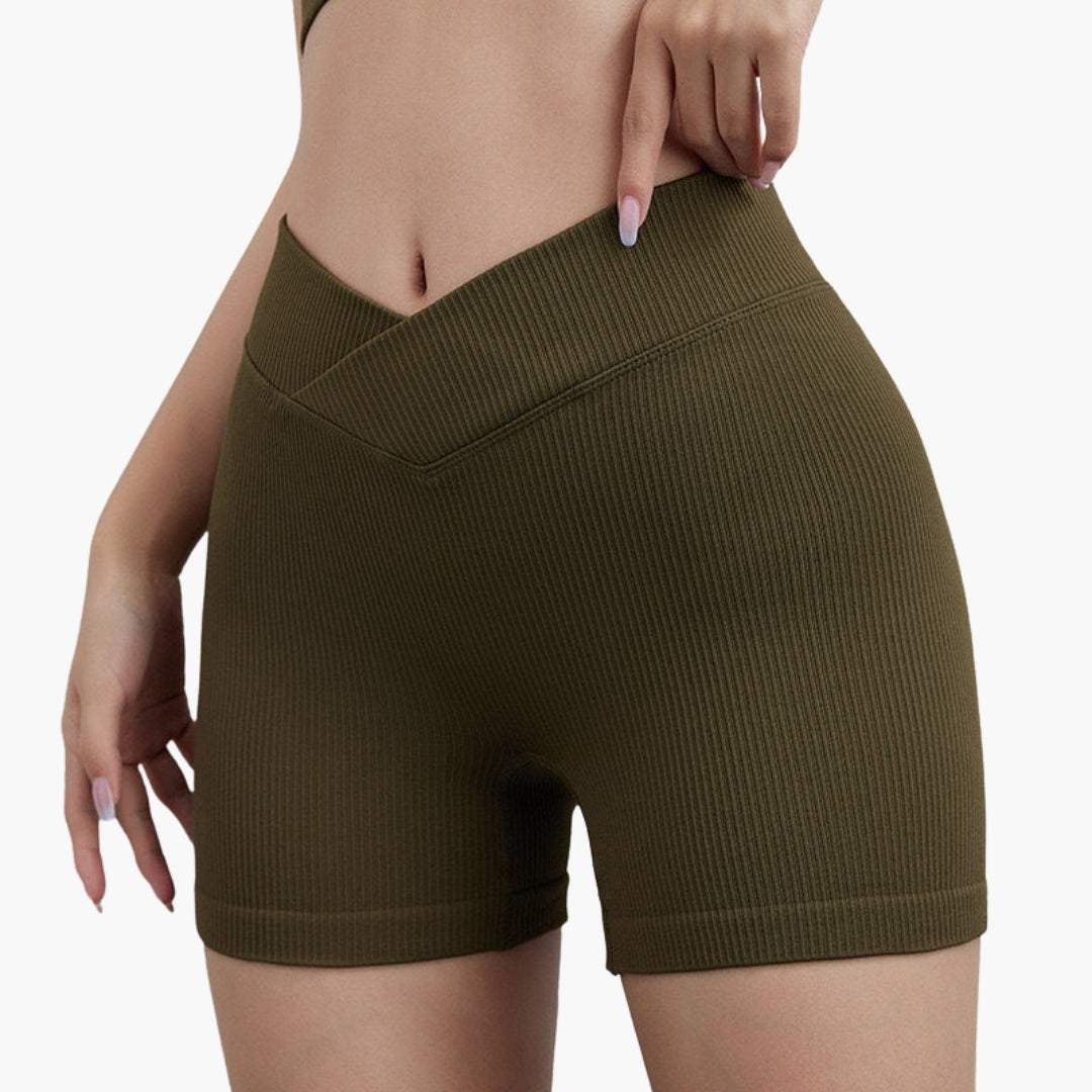 Women's ribbed shorts with V belt and stretchy design