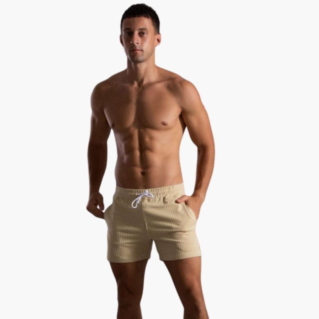 Short homme à cordon de serrage et motif rayé