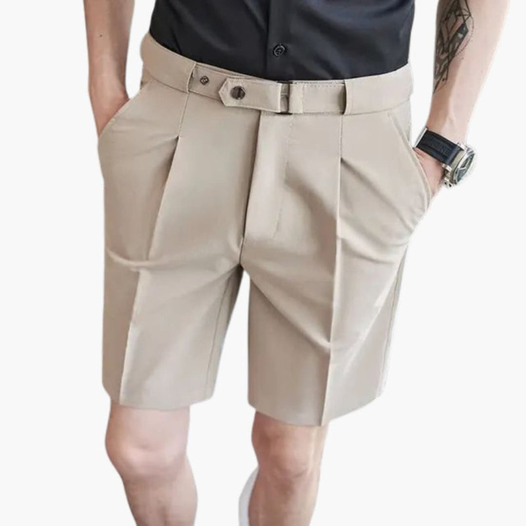 Short homme à plis avec passants de ceinture