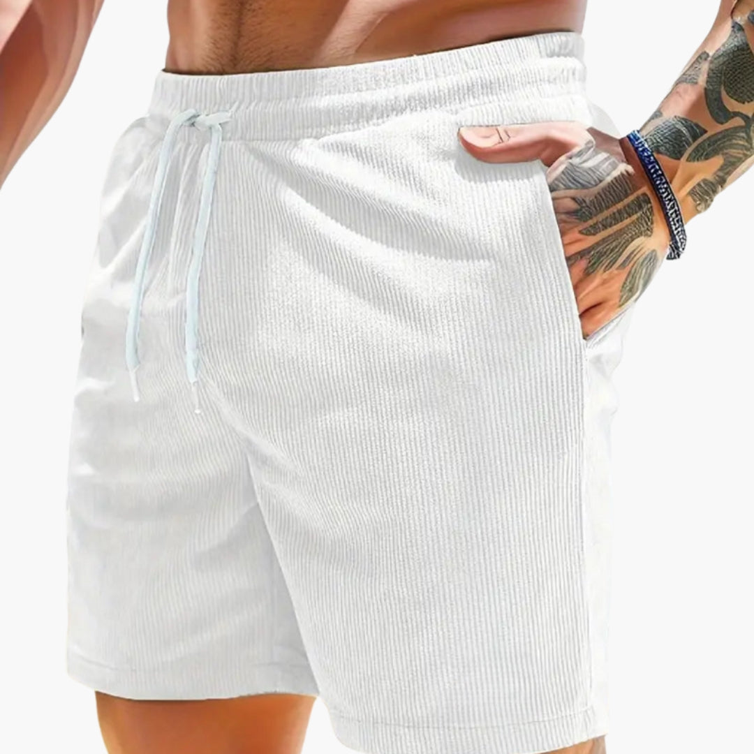 Short homme avec cordon de serrage et poches latérales