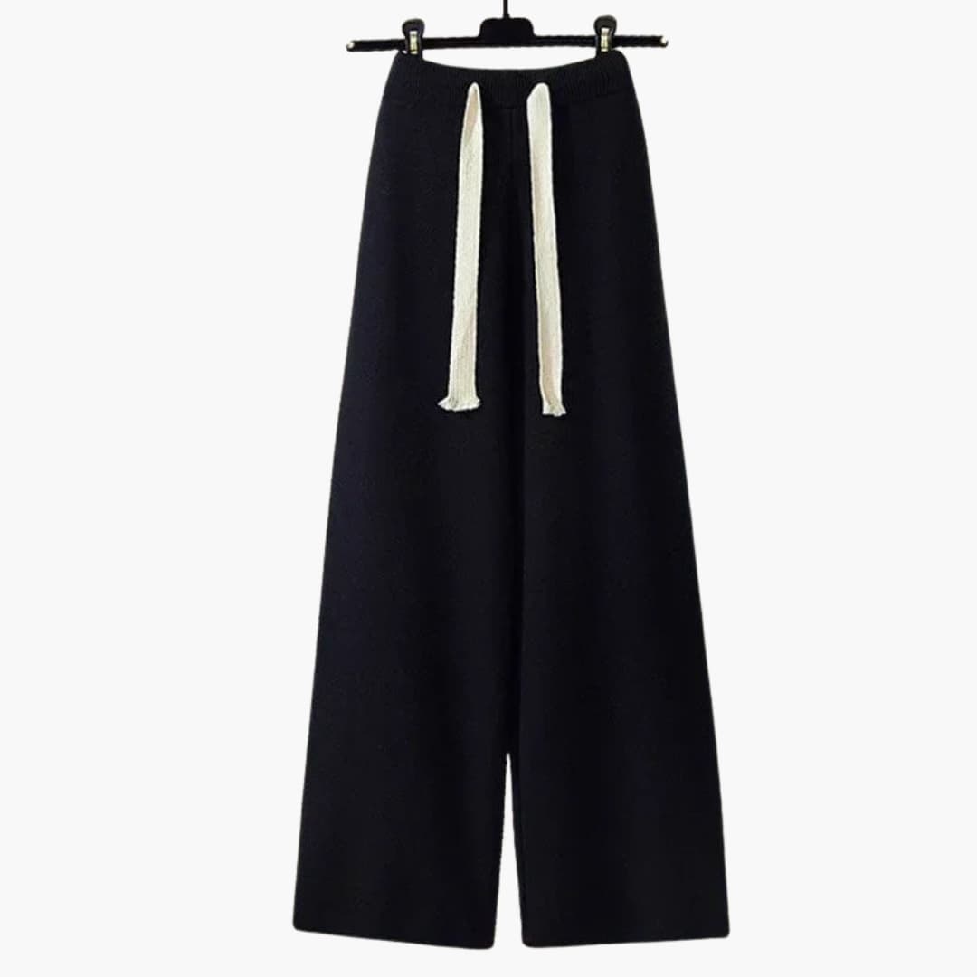 Two-piece knitted set for women with high-neck top and wide-leg pants