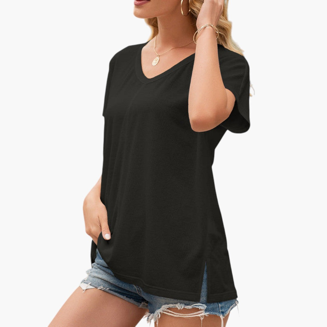 T-shirt til kvinder med V-hals og sideslidser