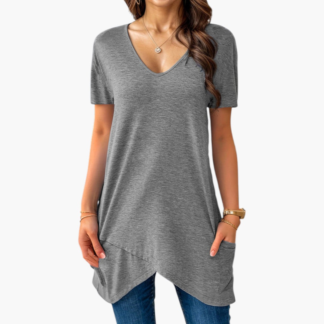 Women's shirt with V-neck and side pockets