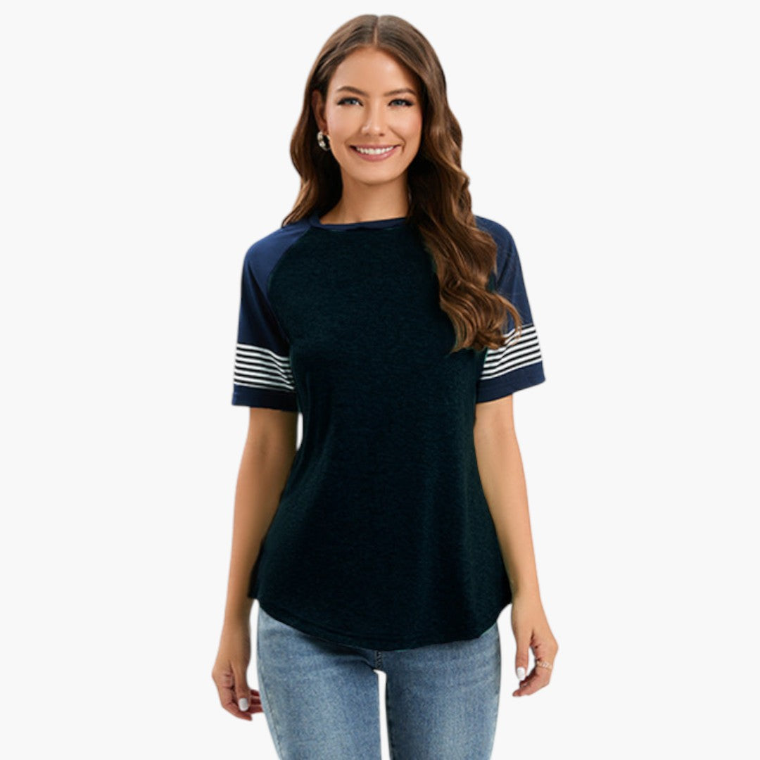 T-shirt de mulher com mangas raglã e detalhe às riscas