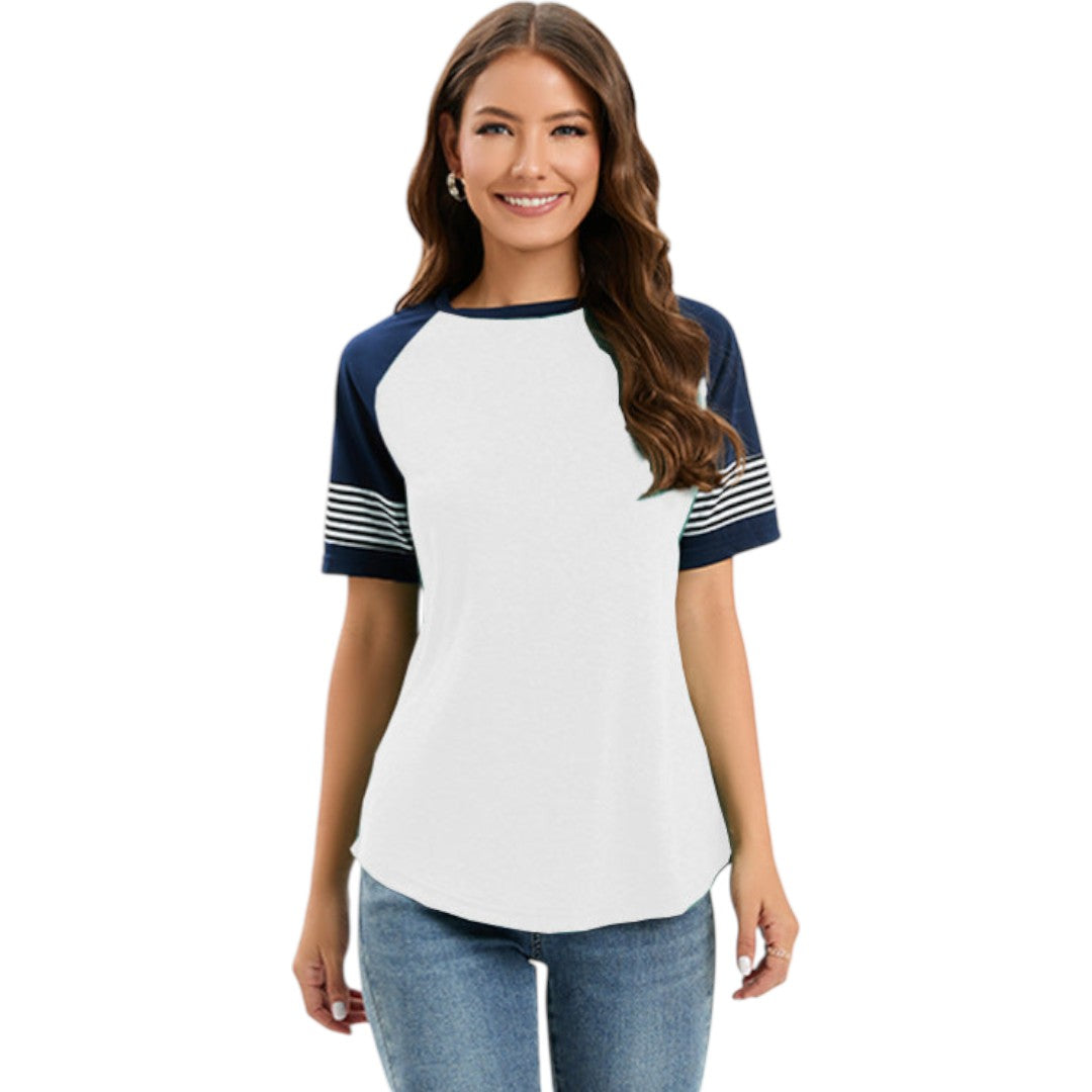 T-shirt feminina com mangas raglã e painéis às riscas