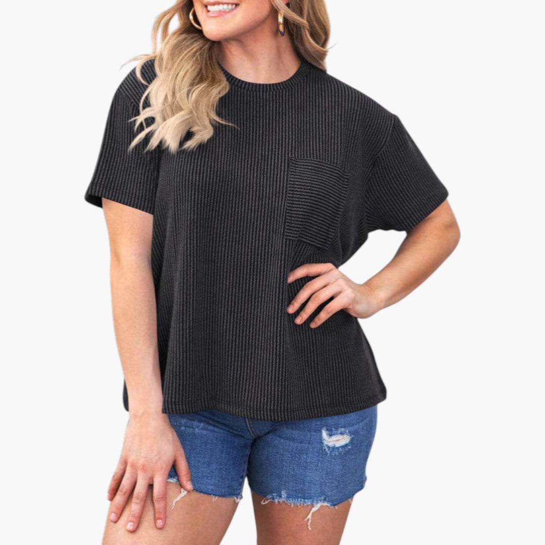 T-shirt til kvinder med striber og brystlomme