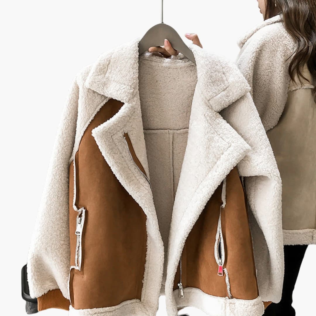 Casaco aviador feminino com bolsos com fecho e gola larga forrada