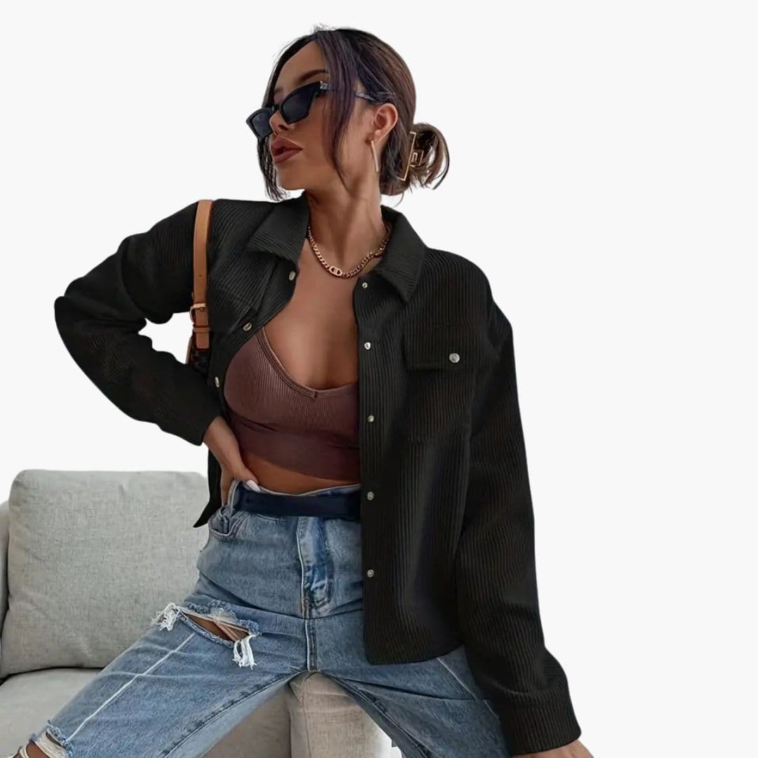 Giacca donna con bottoni e tasche laterali