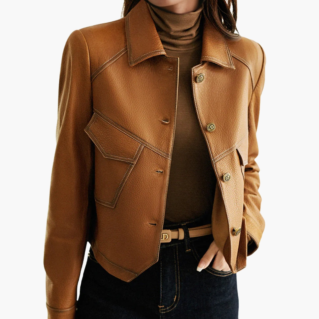Women's jacket with button closure and front pockets