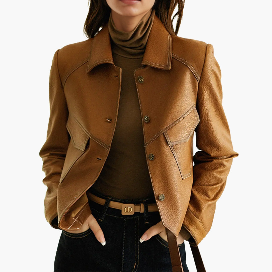 Women's jacket with button closure and front pockets