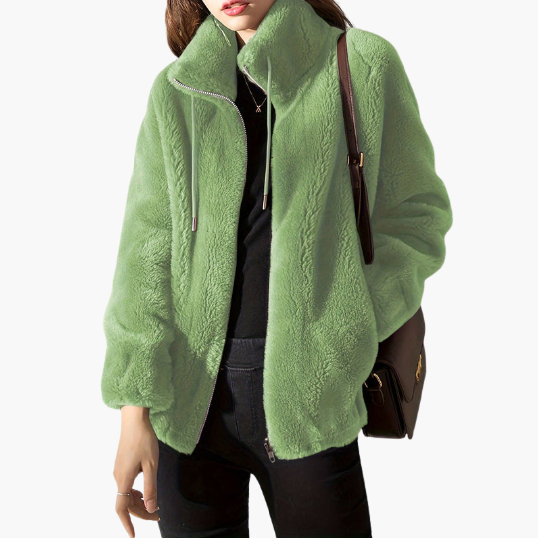 Veste femme en matière duveteuse avec fermeture zippée et col montant